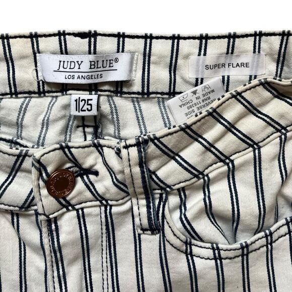 Judy Blue High Waist Pin Stripe Super Flare Stretch Jeans Designer White Blue 25 - Picture 4 of 9